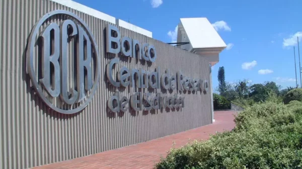 El Salvador’s International Reserves Remain Low — Las reservas internacionales de El Salvador aún se mantienen bajas