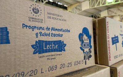 “We have the students eating rice only,” teachers see a setback in the school feeding program / “Tenemos a los estudiantes solo con arroz”, profesores ven retroceso en el programa de alimentación escolar