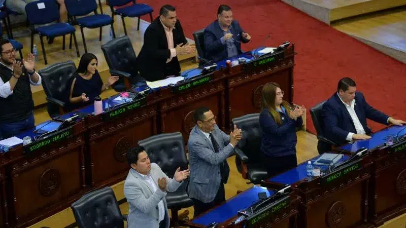 “Reinterpreting constitutions and making political-territorial changes are not new ideas,” according to the president of WOLA — “Reinterpretar constituciones y hacer cambios político-territoriales no son nuevas ideas”, según la presidenta del WOLA