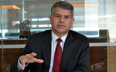 Luis Parada accepts to be part of the presidential ticket proposed by “Sumar” / Luis Parada acepta integrar la fórmula presidencial propuesta por “Sumar”