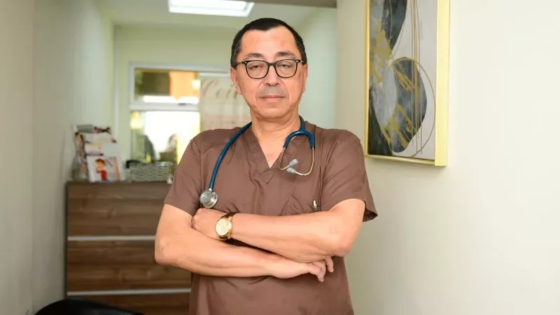 “Salvadoran doctors have all the capabilities”: Dr. Solano Leiva — “Los médicos salvadoreños tenemos todas las capacidades”: Dr. Solano Leiva