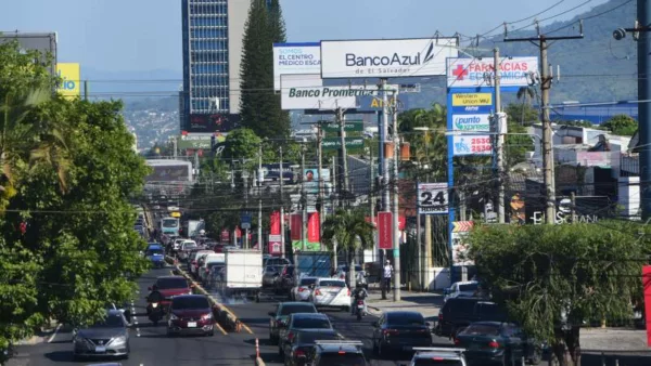 El Salvador’s Government Exceeds Budgeted Spending — Gobierno de El Salvador ha gastado más de lo presupuestado