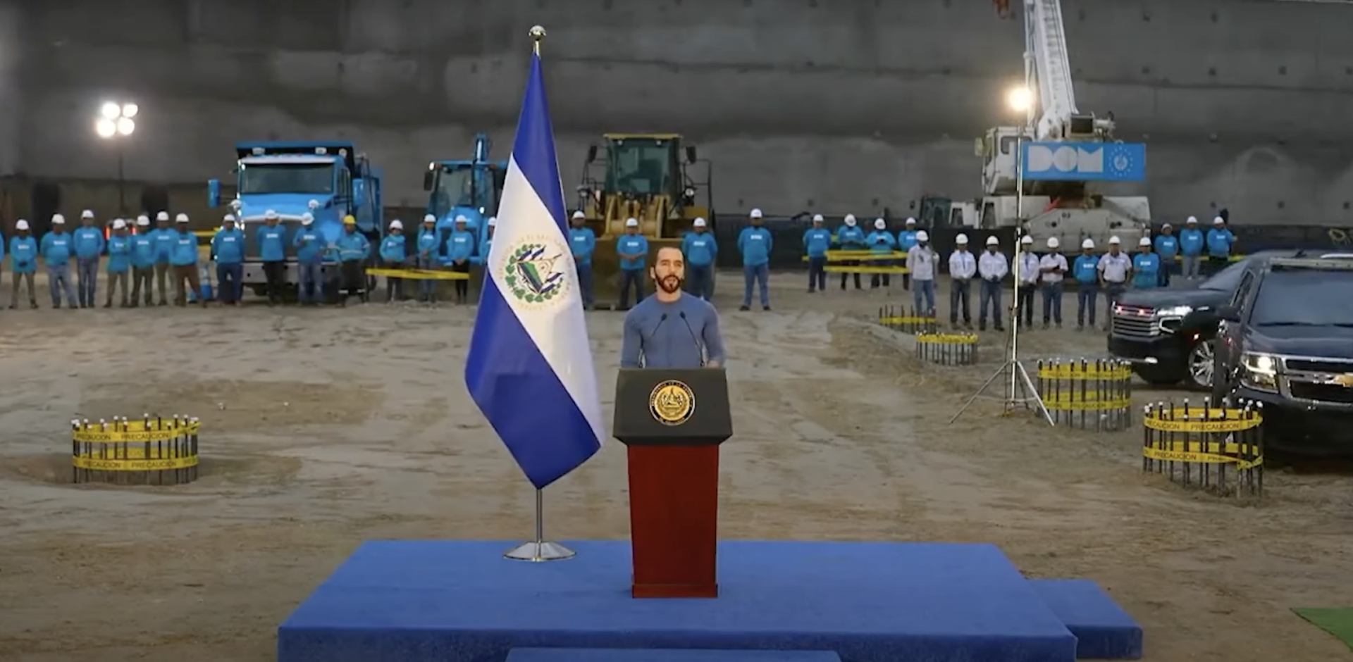 Nayib Bukele Seeks to Perpetuate His Power — Nayib Bukele busca perpetuarse en el poder