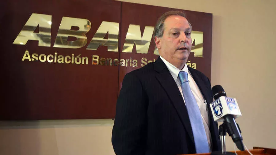 Banks Offer the Government an Extension to Pay Domestic Debt — Bancos ofrecen al gobierno ampliar plazo para pagar la deuda interna