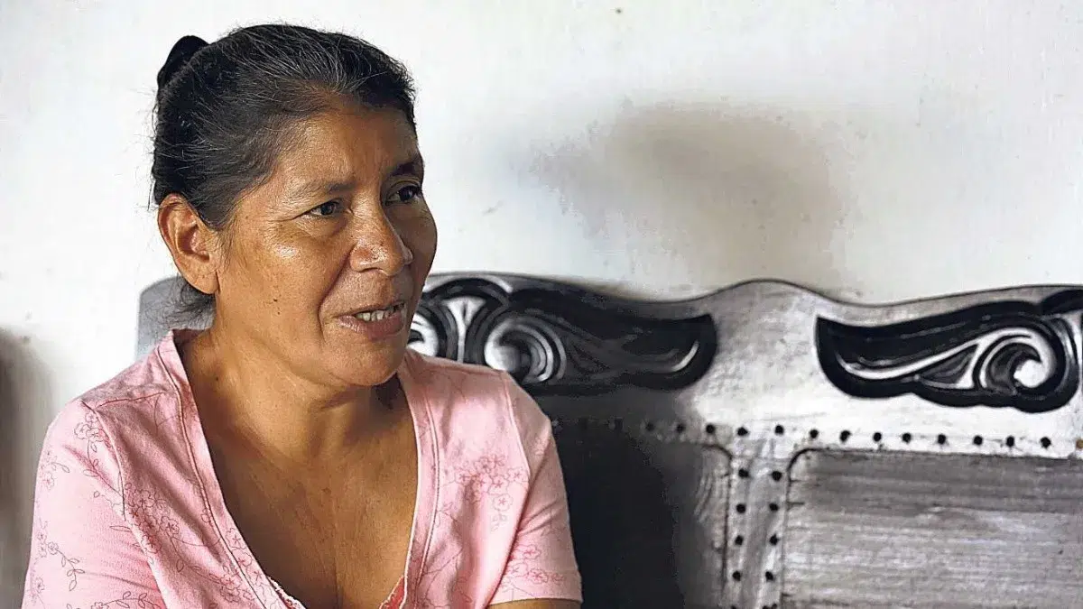 “For all of us who are human rights defenders, there is a risk,” says ADES leader Vidalina Morales — “Para todos los que somos defensores de derechos humanos hay un riesgo”, dice Vidalina Morales, líder de ADES
