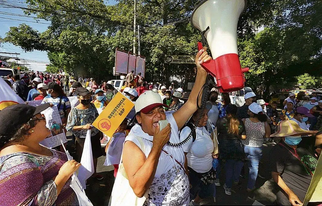 Day of Protests Over Reelection and Arbitrary Arrests — Jornada de reclamos por reelección y capturas arbitrarias