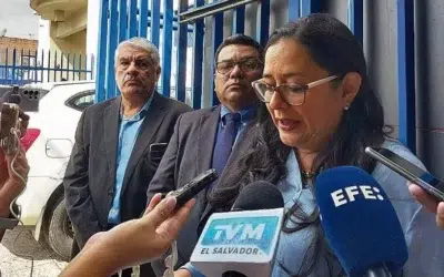 Request for Prosecutors to Investigate Possible Crimes by Salvadoran Officials — Piden a Fiscalía que investigue posibles delitos de funcionarios salvadoreños