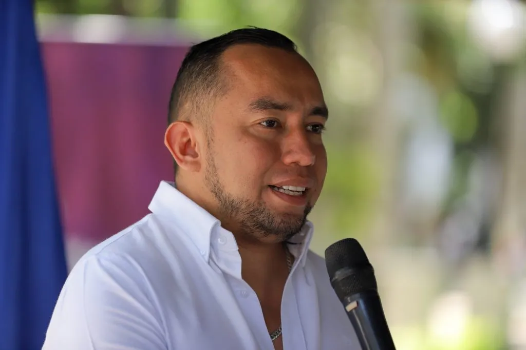 It is false that food production in El Salvador increased and that this rules out a possible famine− Es falso que la producción de alimentos en El Salvador aumentó y que eso descarta una posible hambruna