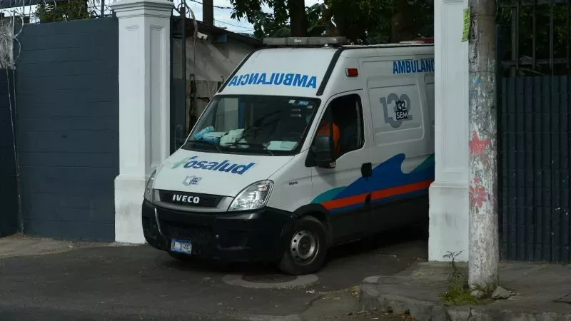 SEM workers denounce the use of ambulances to transport “relatives of bosses” − Trabajadores del SEM denuncian uso de ambulancia para transportar “familiares de jefaturas”