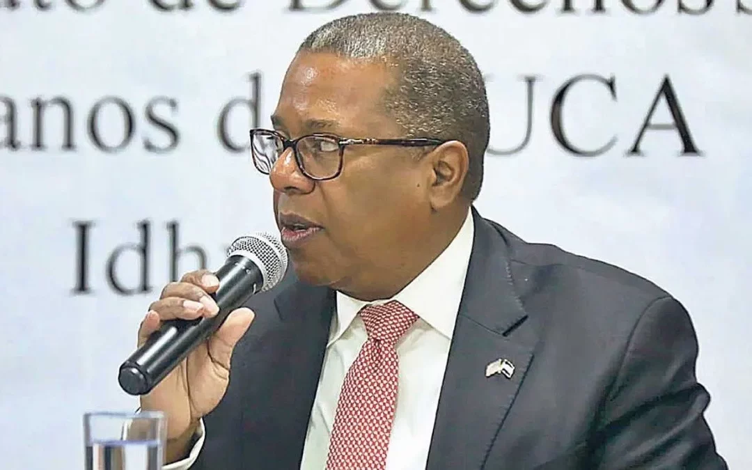 US Changes Stance on Presidential Re-election in El Salvador Two Years Later — EUA cambia discurso sobre reelección presidencial en El Salvador dos años después