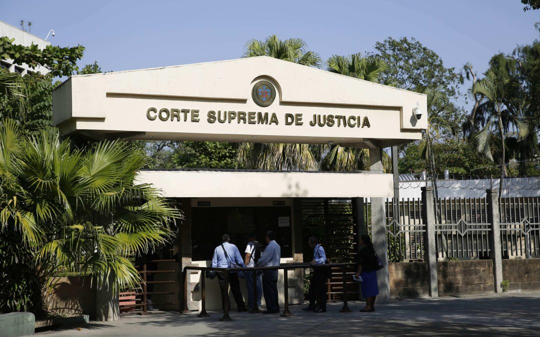 IACHR: Justices Were Allegedly Left Defenseless Against Their Removal — CIDH: Magistrados habrían quedado en indefensión frente a sus destituciones