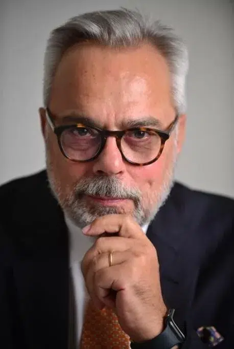 “The pursuit of reelection is totally unconstitutional,” states Daniel Zovatto — “La búsqueda de la reelección es totalmente inconstitucional”, señala Daniel Zovatto
