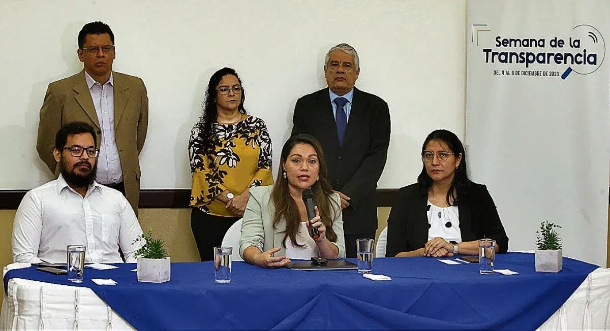 El Salvador regressed in transparency in 2023, according to consortium — El Salvador retrocedió en transparencia en 2023, según consorcio
