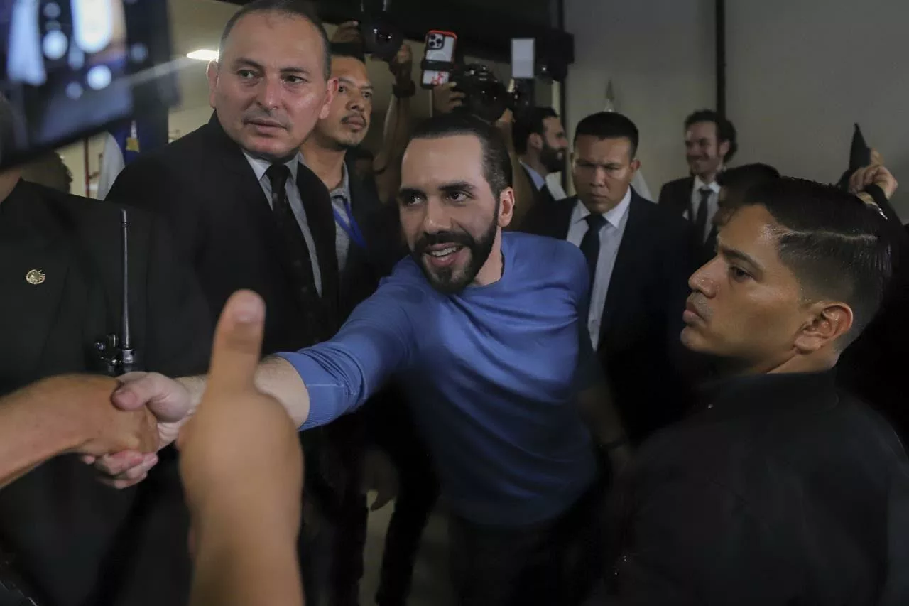 Fraud upon fraud: Bukele remains president — Fraude al fraude: Bukele sigue siendo presidente
