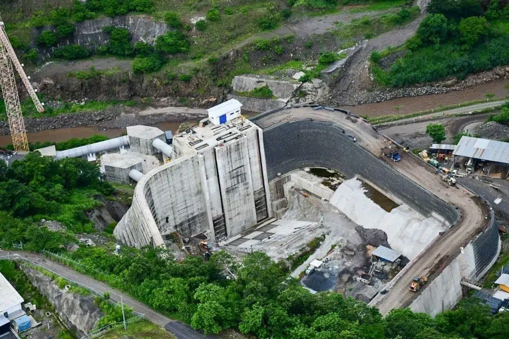 The 5 Deceptions in the Inaugural Speech of El Chaparral Hydroelectric Plant — Los 5 engaños en el discurso inaugural de la Central El Chaparral