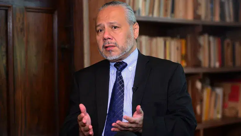 Jurist Enrique Anaya: There is no interim or designated president — Jurista Enrique Anaya: no hay presidenta interina ni designada