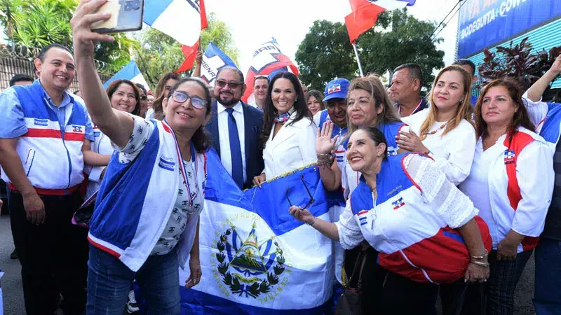 Government stifled opposition by denying funds for electoral campaign — Gobierno asfixió a la oposición al negar fondos para la campaña electoral