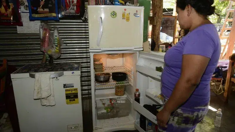 Salvadorans cut foods from their diets due to rising prices — Salvadoreños eliminan alimentos de su dieta ante el aumento de precios