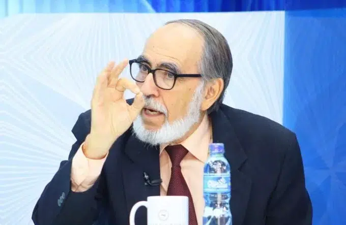 Judge Issues Second Arrest Warrant for Rubén Zamora — Jueza emite segunda orden de captura contra Rubén Zamora