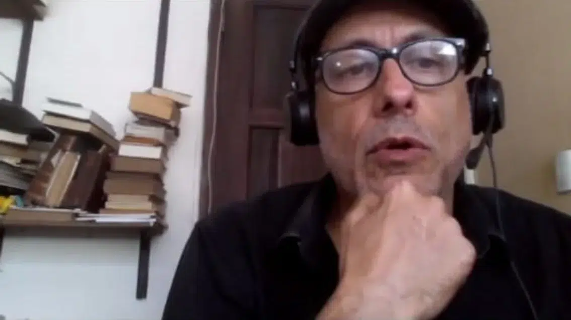 “I was illegally and unfairly detained,” said writer Carlos Bucio Borja; he plans to file a counterclaim — “Fui detenido de manera ilegal e injusta”, dijo el escritor Carlos Bucio Borja; piensa contrademandar
