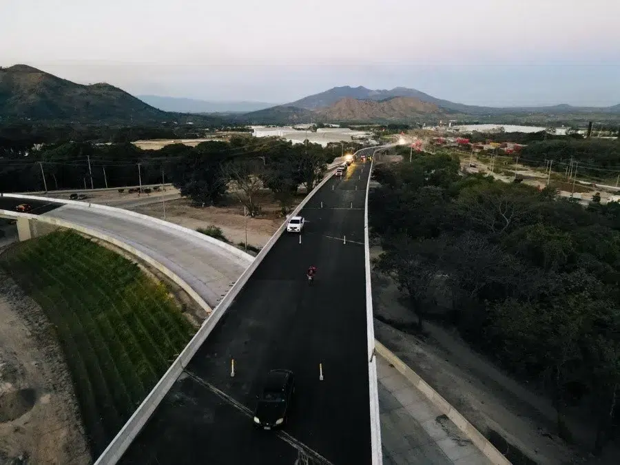 Public Works enables overpass despite Electoral Code prohibiting project inaugurations before elections — Obras Públicas habilita paso a desnivel a pesar de que el Código Electoral prohíbe inaugurar proyectos antes de las elecciones