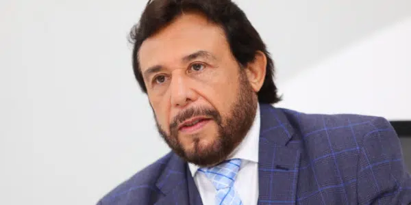 Government considers taking a portion of remittances to finance training programs, says Vice President Ulloa — Gobierno analiza tomar una parte de las remesas para financiar programas de capacitación, dice vicepresidente Ulloa