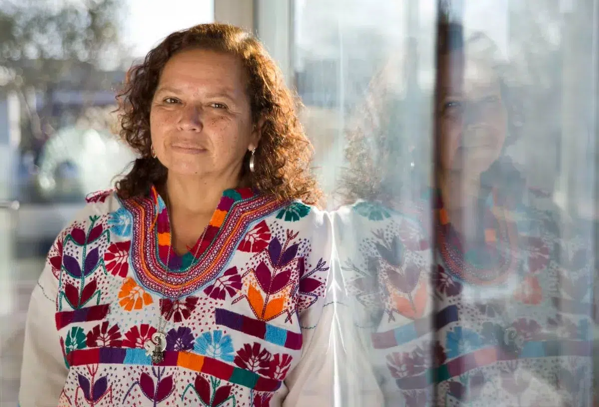 Morena Herrera, Salvadoran feminist: “Bukele imposes an authoritarian and conservative model that wants women locked up at home” — Morena Herrera, feminista salvadoreña: “Bukele impone un modelo autoritario y conservador que quiere a las mujeres encerradas en casa”