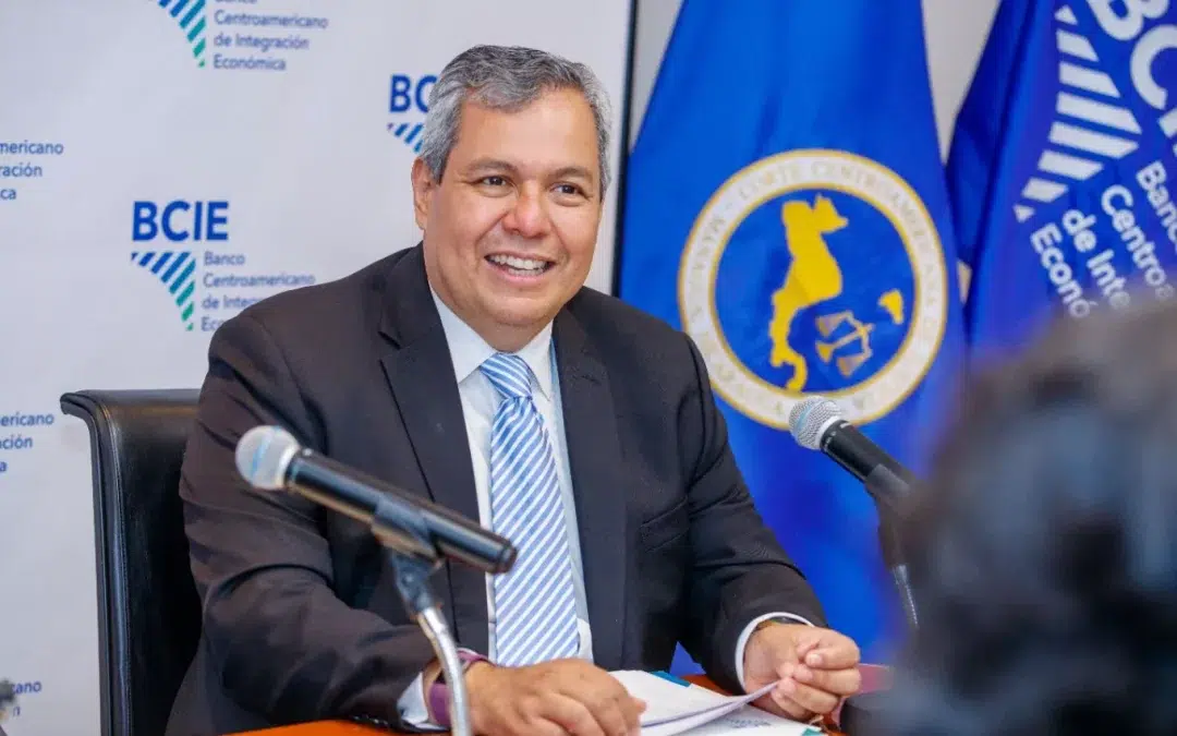 This was the agreement for the BCIE loan that was diverted for Bitcoin — Este era el acuerdo del préstamo del BCIE que fue desviado para Bitcoin