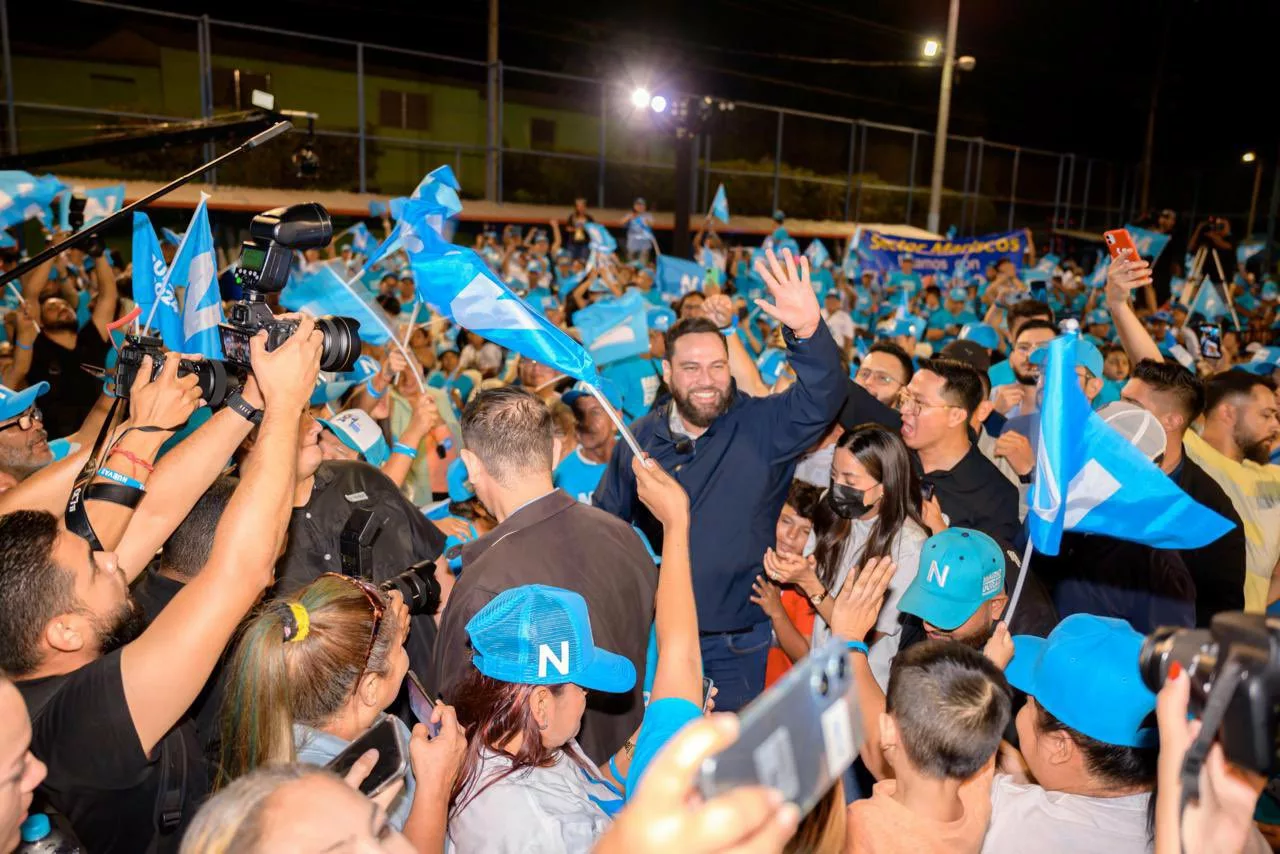 Mario Durán, of Nuevas Ideas, Declares Victory in Central San Salvador — Mario Durán, de Nuevas Ideas, se declara ganador en San Salvador Centro