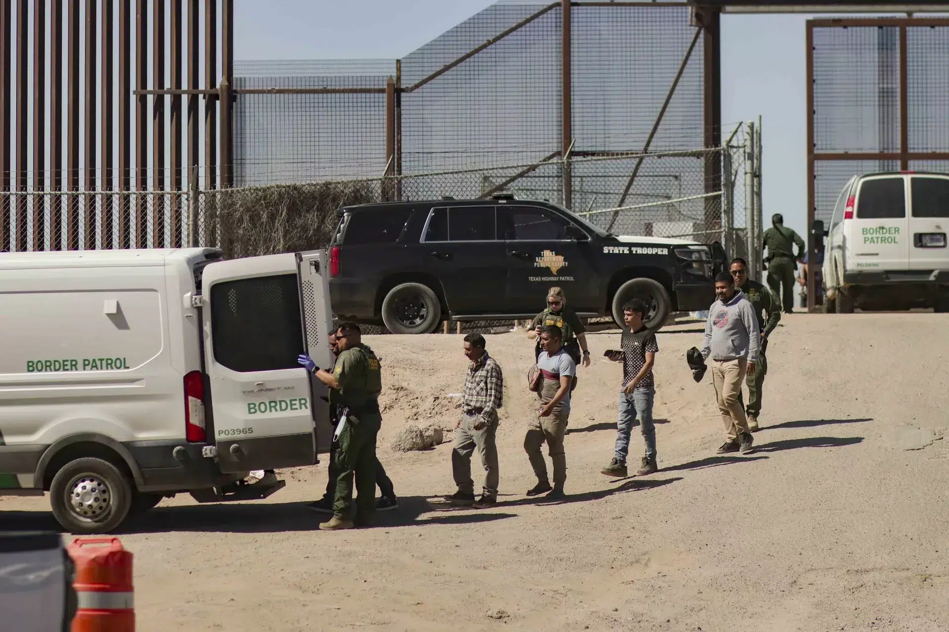 4,415 Salvadorans Detained at the Southern U.S. Border in February — 4,415 salvadoreños fueron detenidos en frontera sur de Estados Unidos en febrero