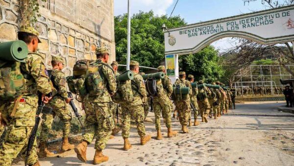 Military Siege Installed in Chalatenango Following Two Murders — Instalan cerco militar en Chalatenango tras dos asesinatos