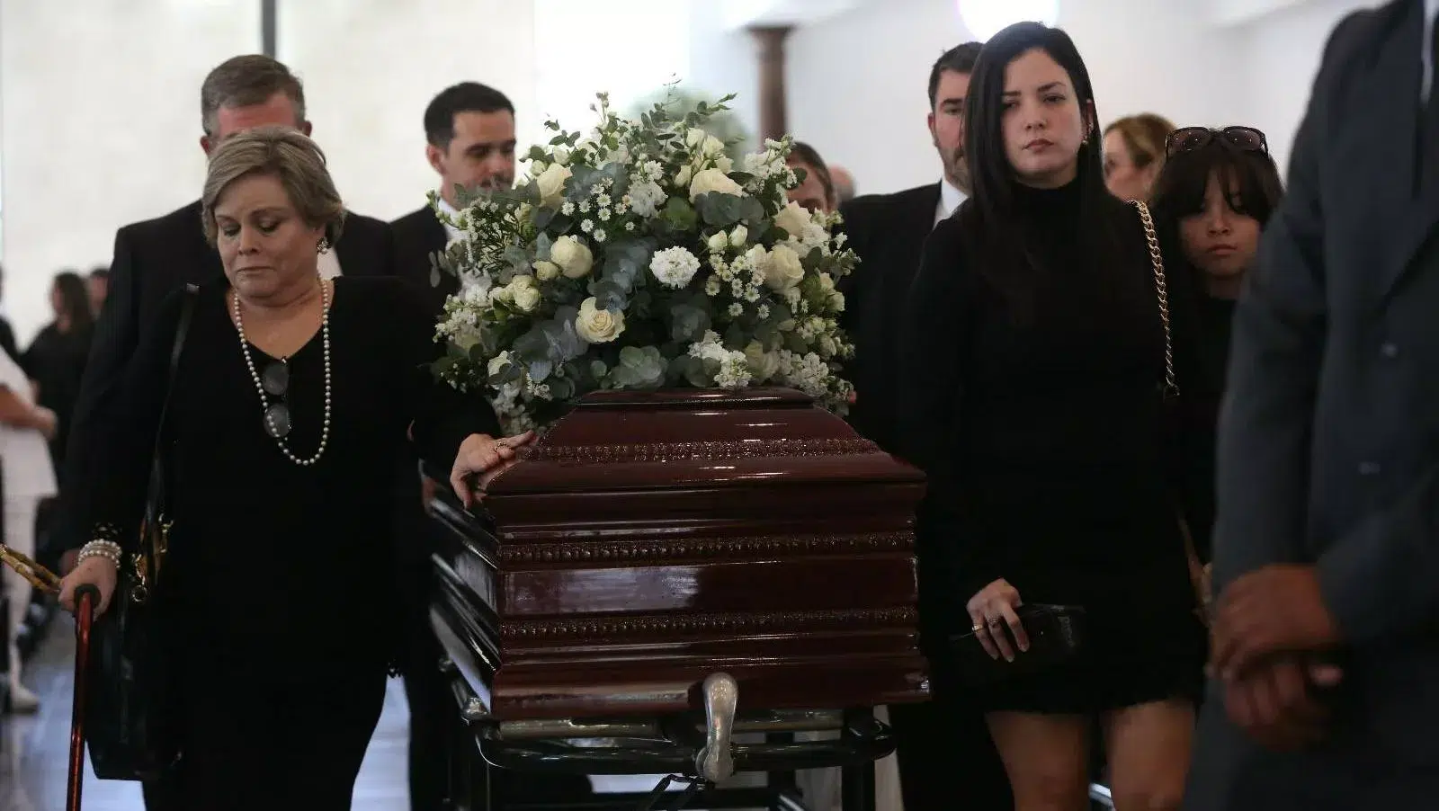Lawyer and family of Alejandro Muyshondt denounce intimidation — Abogada y familia de Alejandro Muyshondt denuncian intimidación
