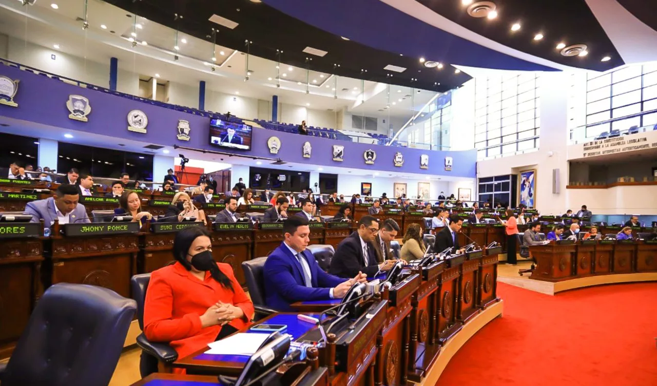 Legislative Assembly exceeded 400 approved procedural exemptions — Asamblea Legislativa superó las 400 dispensas de trámite aprobadas