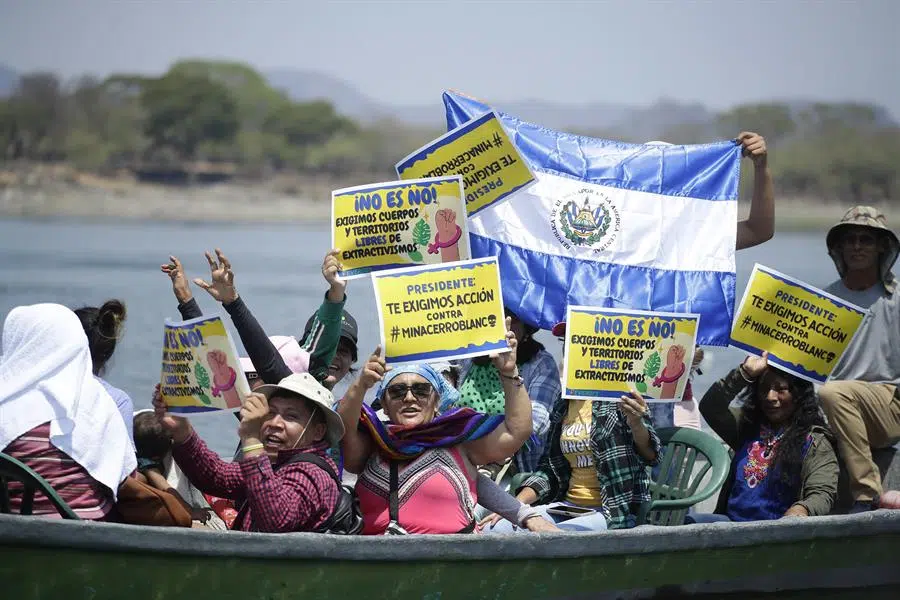 Environmentalists Concerned about Bukele’s “Intentions” to Allow Mining — Ambientalistas preocupados por “intenciones” de Bukele de permitir minería