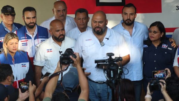 ARENA demands expulsion of Norman Quijano after 13-year prison sentence — ARENA pide expulsión de Norman Quijano tras condena a 13 años de prisión