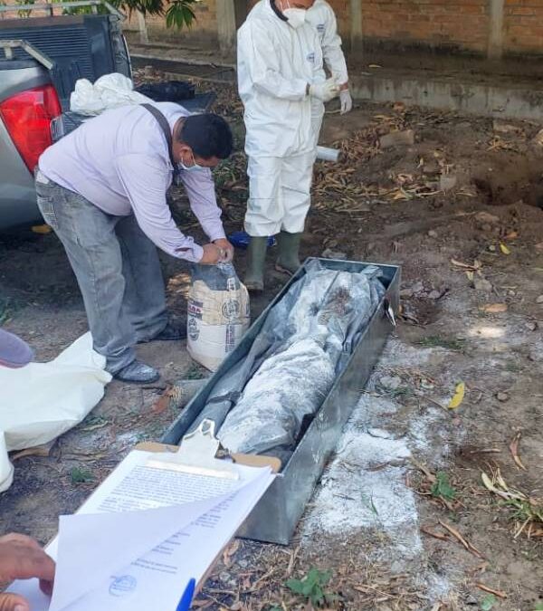 U.S.-Salvadoran investor buried in common grave despite being identified — Inversionista estadounidense-salvadoreño fue enterrado en fosa común a pesar de estar identificado