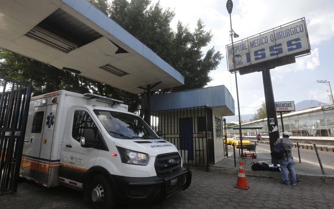 ISSS Faces Months-Long Delays in Exam Results Due to Specialist Shortage — ISSS acumula meses de atraso en exámenes por falta de especialistas