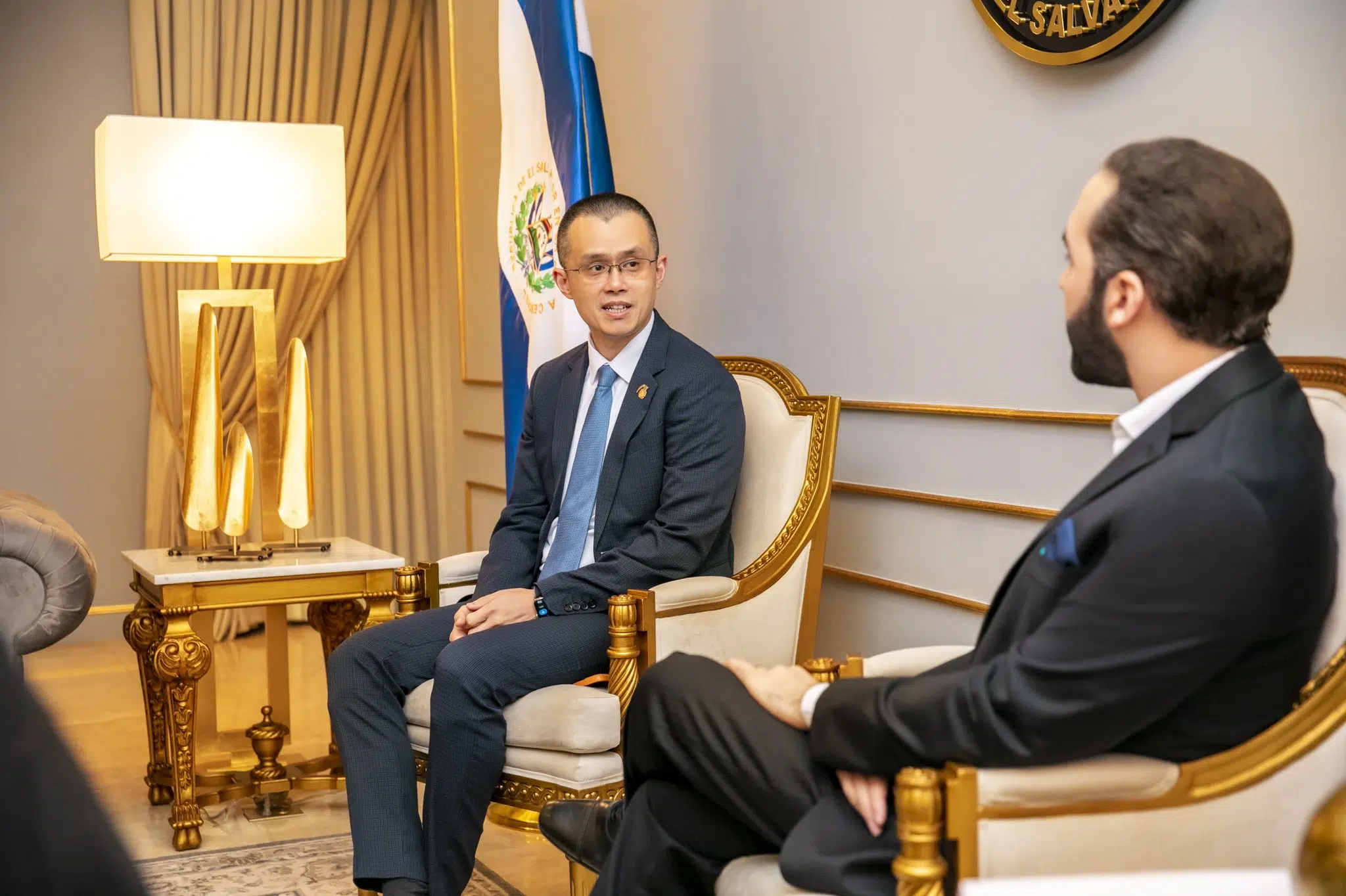 Ex-Director of Binance, Close to Nayib Bukele, Sentenced to 4 Months in Prison — Exdirector de Binance, cercano a Nayib Bukele, condenado a 4 meses de prisión