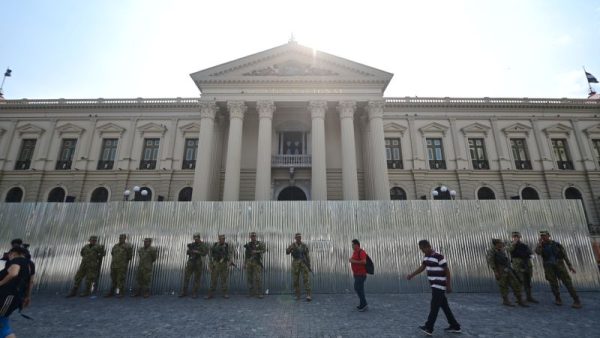 Ministry of Culture Silent on Destruction of National Palace Floors — Ministerio de Cultura en silencio ante destrucción de pisos del Palacio Nacional