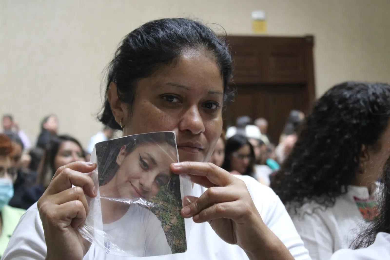 Verónica Delgado: “I’m not afraid, I know that God takes care of me and I will continue searching for Paola” — Verónica Delgado: “Miedo no tengo, yo sé que Dios me cuida y voy a seguir buscando a Paola”