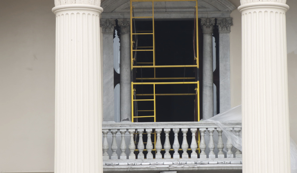 Bukele Government Paid Over $56,000 for Alleged Marble Balcony in National Palace’s Red Room That Was Actually Resin and Fiberglass, Expert Claims — Gobierno de Bukele pagó más de $56 mil en supuesto balcón de mármol del salón rojo del Palacio Nacional que era de resina y fibra de vidrio, afirma especialista