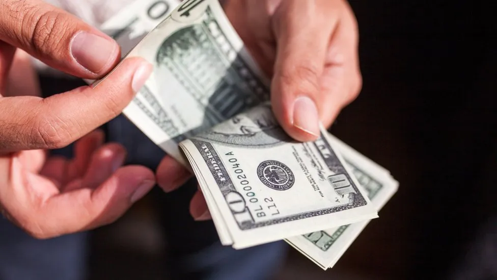 Liquidity Reserves Reach 12% of Deposits in March 2024 — Reservas de liquidez alcanzan el 12% de los depósitos en marzo de 2024