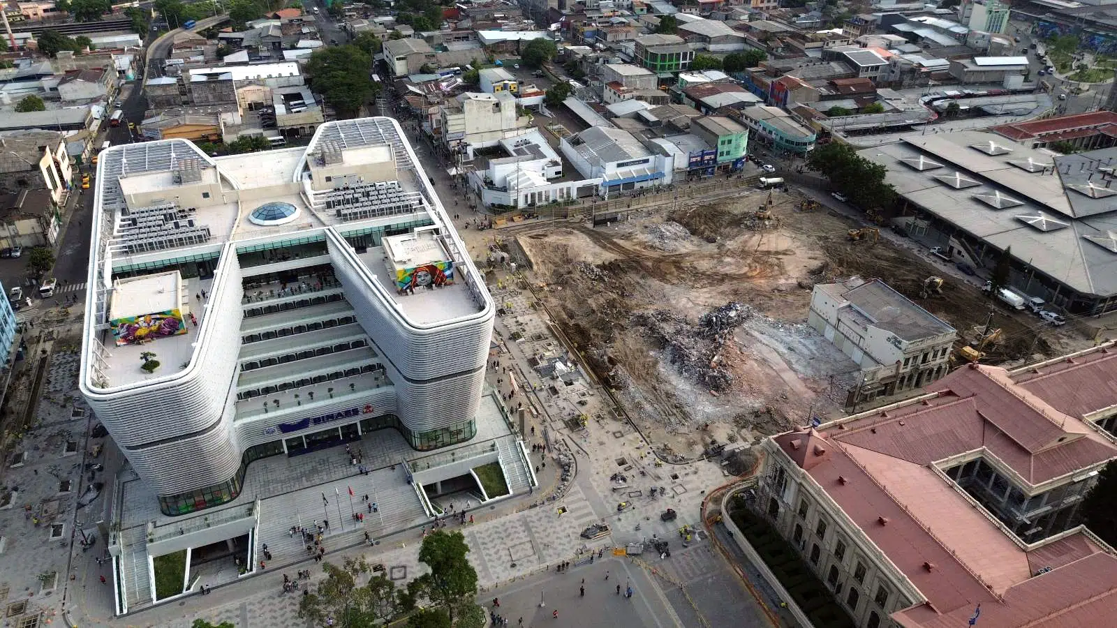 Demolitions in downtown San Salvador affected block with historical value — Demoliciones en el centro de San Salvador afectaron manzana con valor histórico