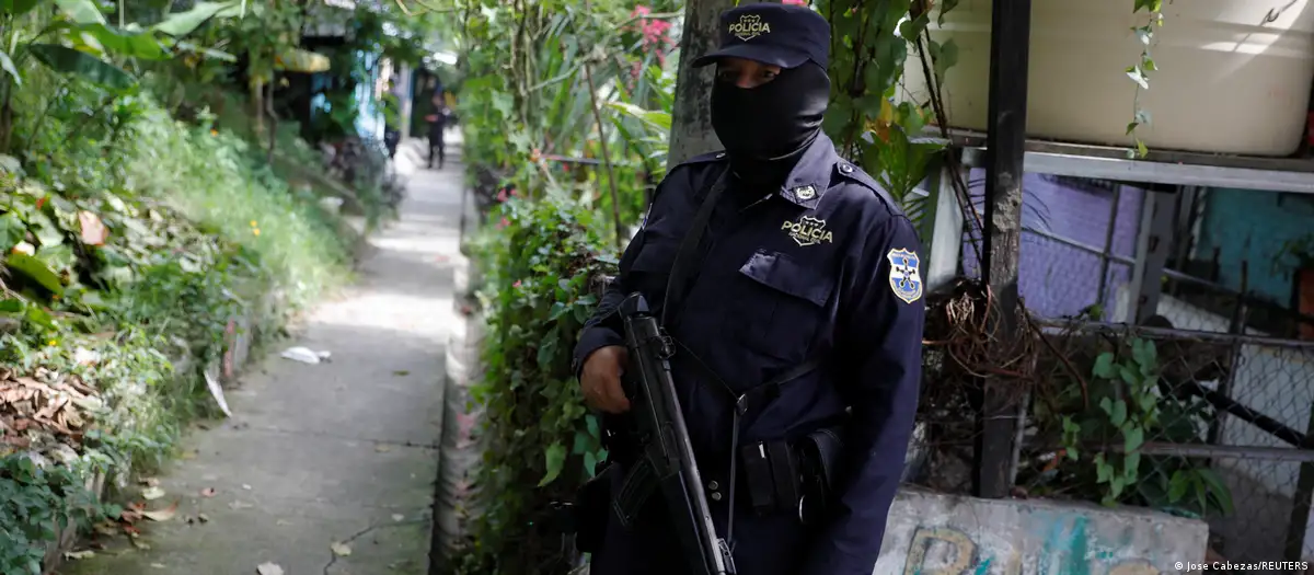 Arbitrary Detention of 11 Children in El Salvador Reported — Denuncian la detención arbitraria de 11 niños en El Salvador