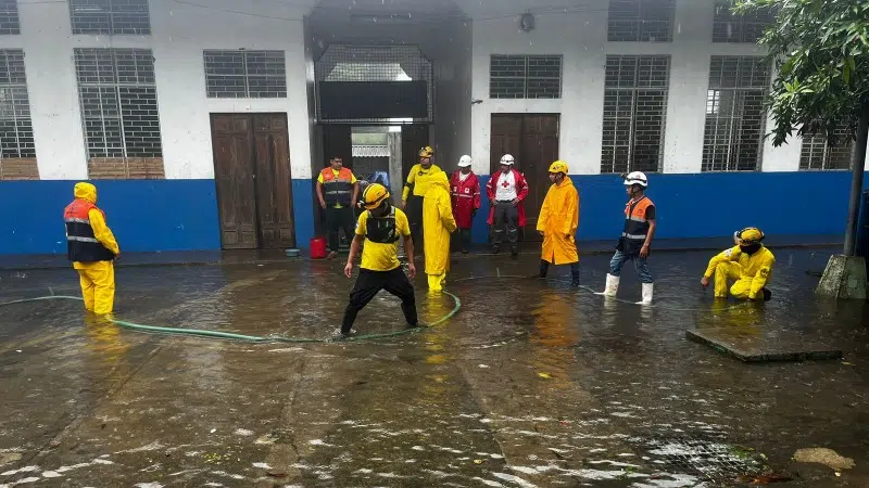 School Set to Resume Classes Flooded by Rains in Santiago de María — Centro Escolar que retomaría clases se inundó por lluvias en Santiago de María