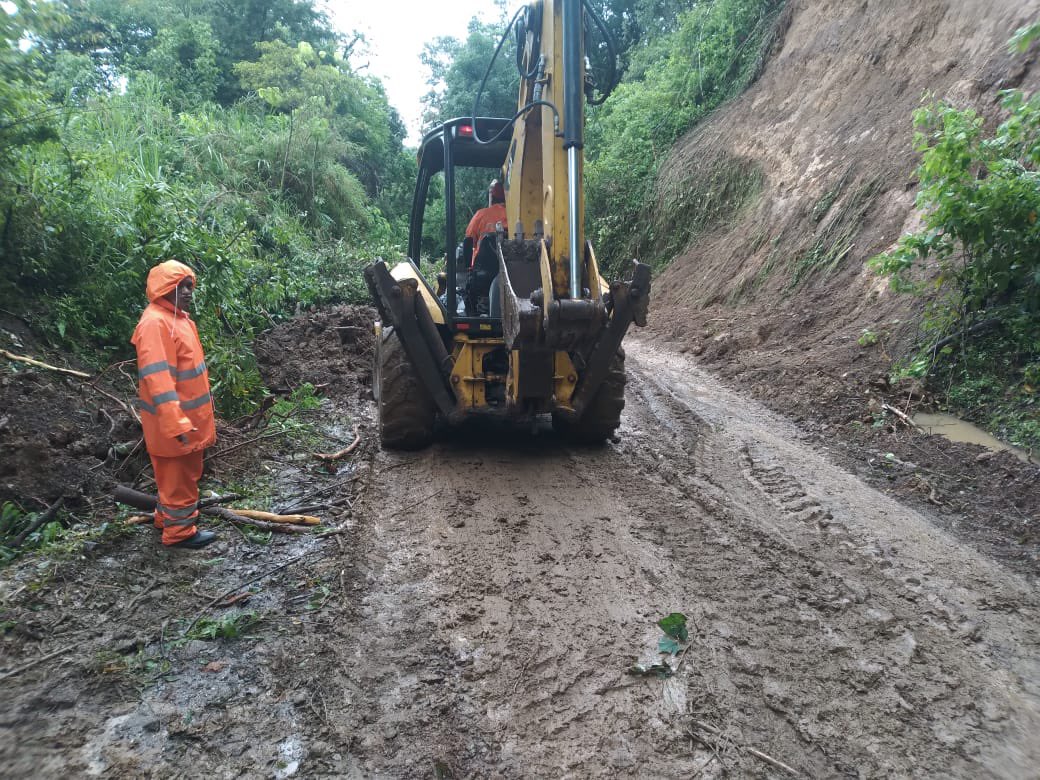 347 schools and 71 homes damaged by storm in El Salvador — 347 escuelas y 71 viviendas dañadas por temporal en El Salvador