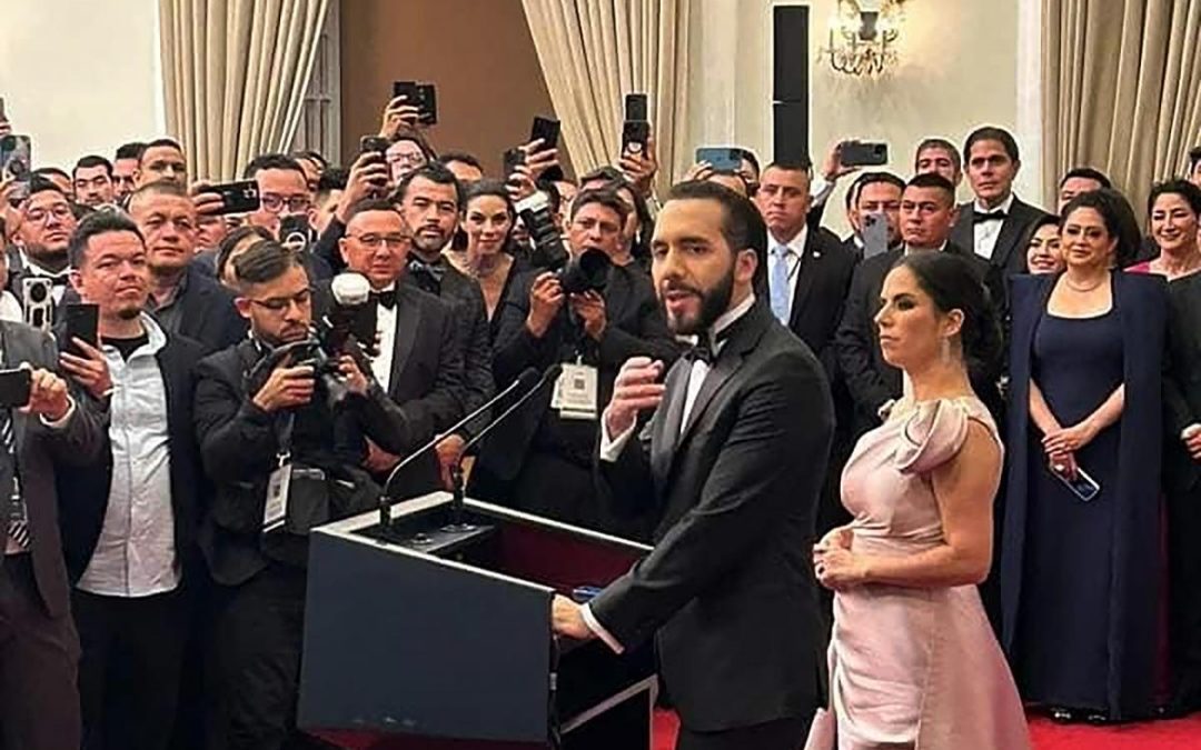 “Mothers Have Handed Over Their Children to Us”: Private Speech by Bukele — “Hay madres que nos han entregado a sus hijos”: discurso privado de Bukele