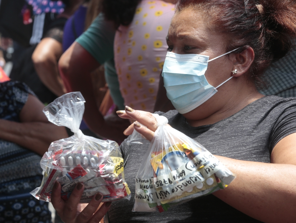 Security Acknowledges Challenges in Providing Medications to Inmates During State of Exception — Seguridad reconoce dificultades para suministrar medicamentos a privados de libertad durante régimen de excepción