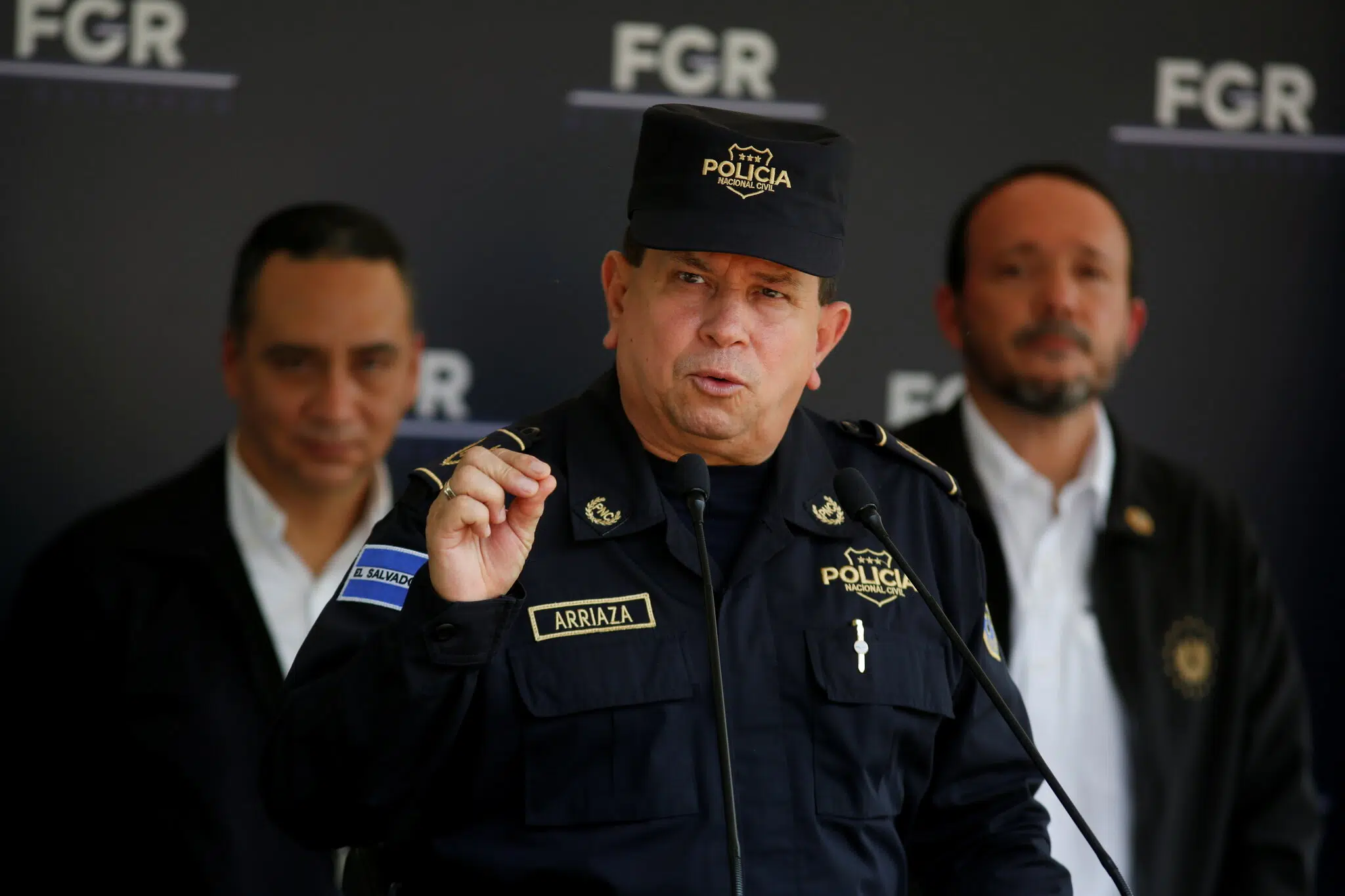 El Salvador police chief dies in ‘suspicious’ copter crash  — Jefe de policía de El Salvador muere en accidente de helicóptero “sospechoso”