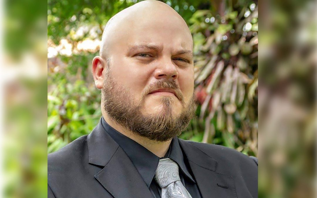 A Dead Man Spoke in El Salvador — Un muerto habló en El Salvador